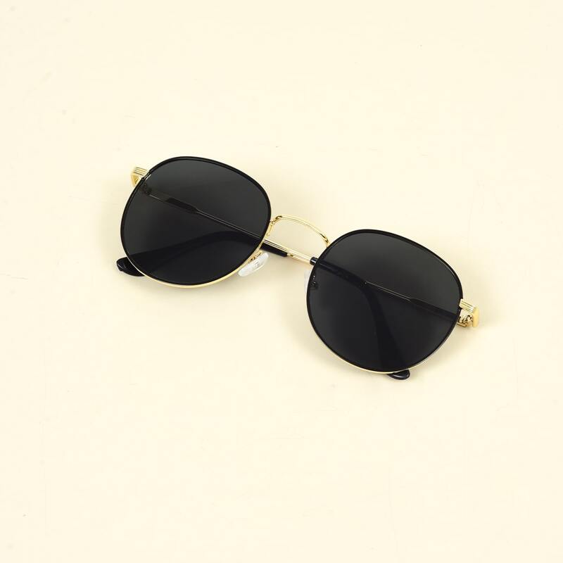 

Metal Frame Round Sunglasses, Black
