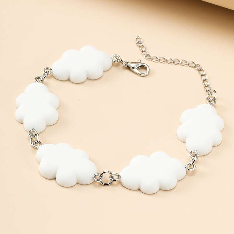 

Cartoon Cloud Beaded Bracelet, White
