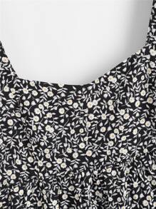 SHEIN Ruffle Strap Ditsy Floral Ruffle Hem Top - Multicolor - View 4