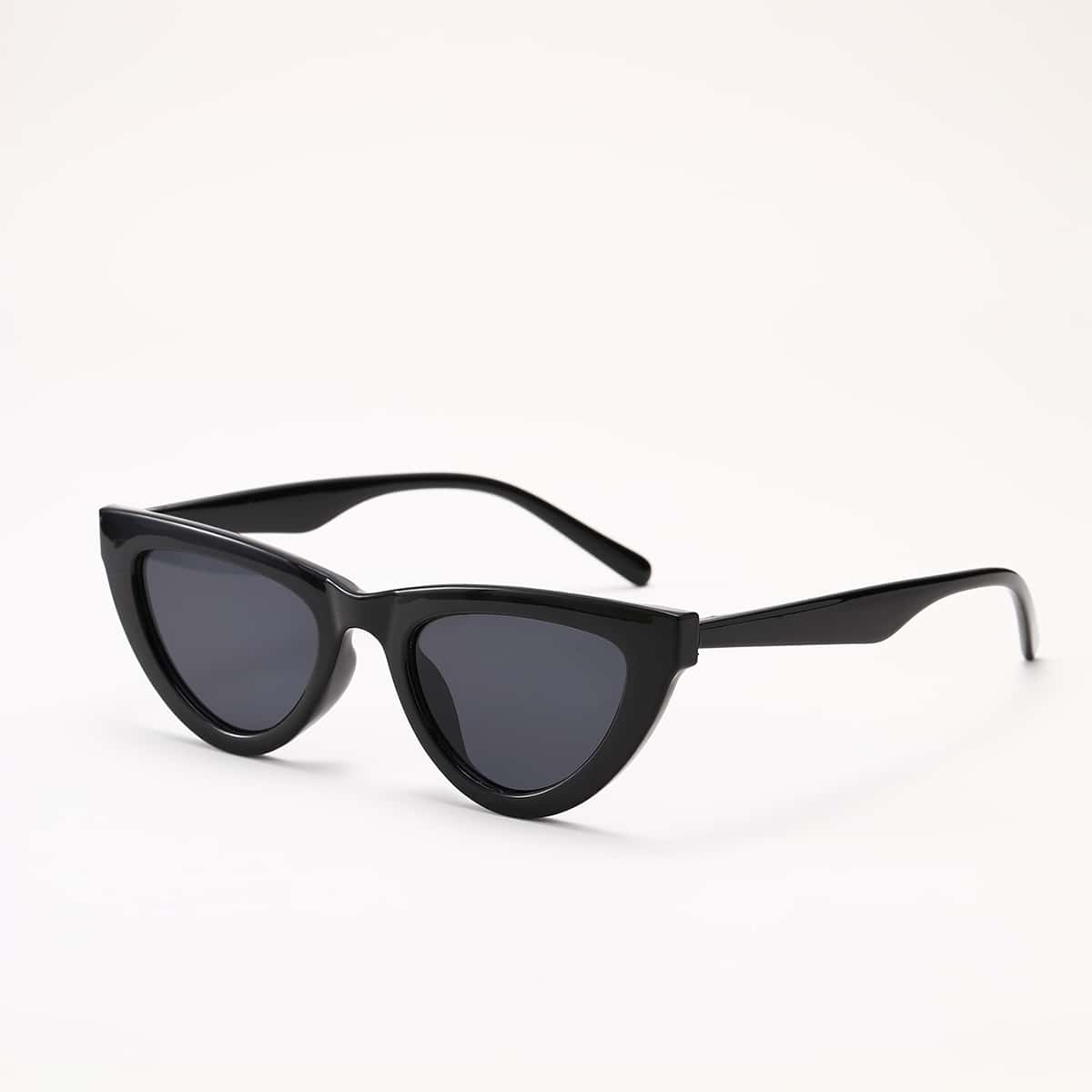 

Simple Cat Eye Sunglasses