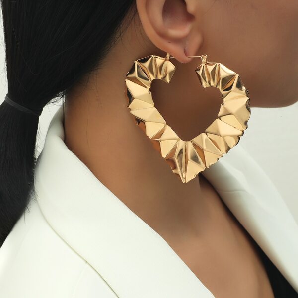 

Textured Metal Heart Design Hoop Earrings, Gold
