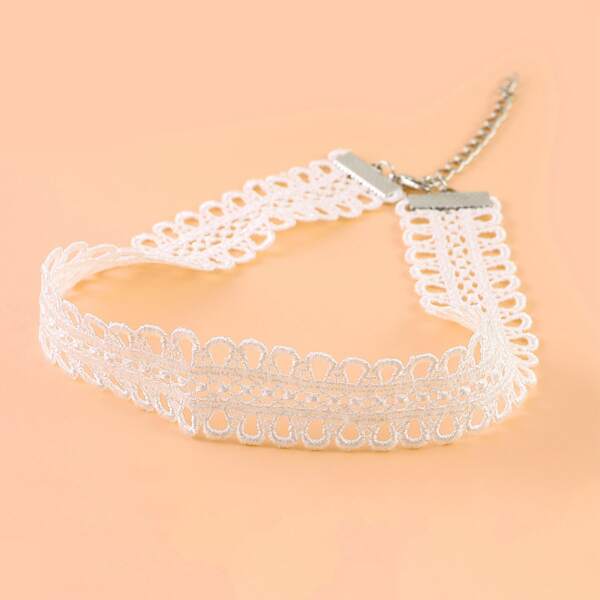 

Hollow Out Choker, White
