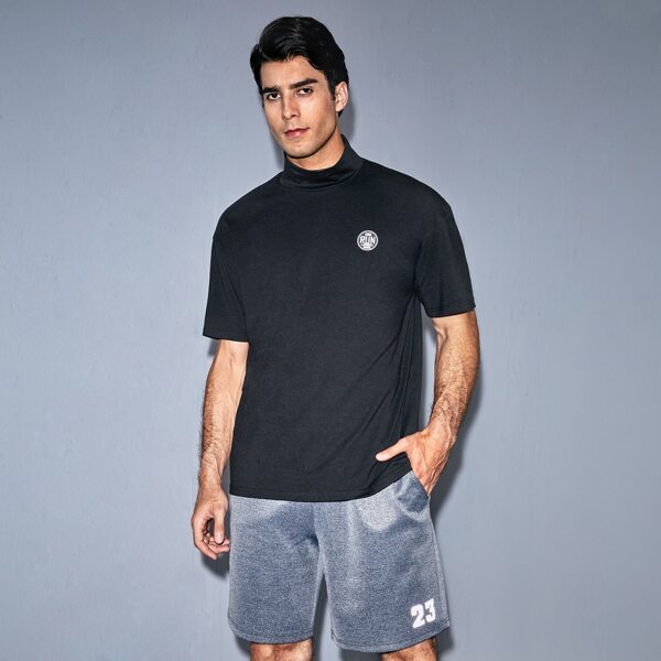 

Men Mock Neck Patch Detail Tee, Black