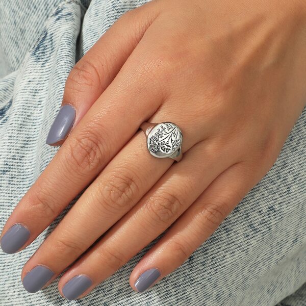 

Floral Coin Ring, Silver