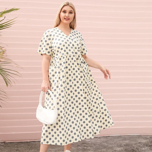 

Plus Surplice Neck Patch Pocket Polka Dot Dress, Multicolor