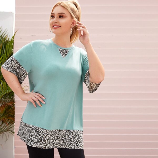 

Plus Contrast Leopard Panel Top, Mint green