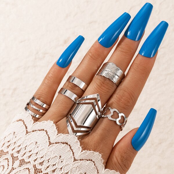 

5pcs Hollow Out Heart Decor Ring, Silver