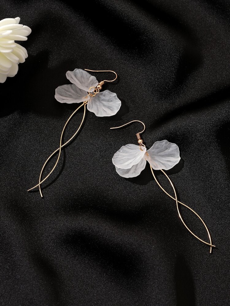 Floral Scallop Tassel Drop Earrings