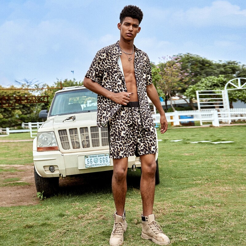 

Guys Leopard Shirt With Drawstring Shorts, Multicolor
