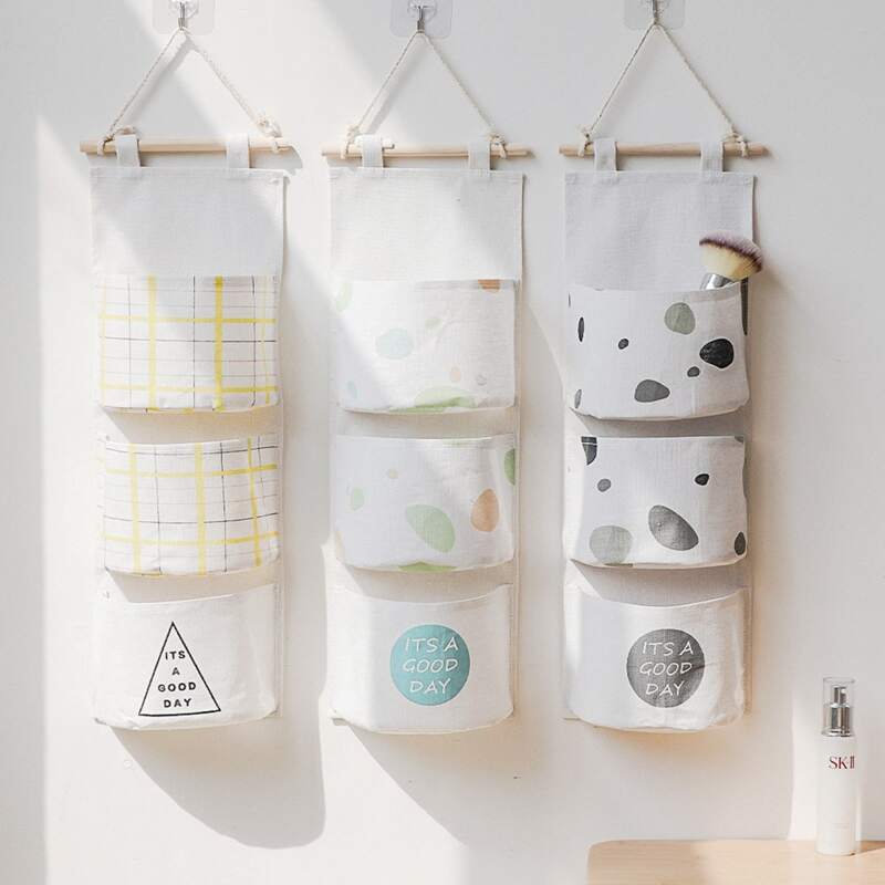 

1pc 3 Grid Random Hanging Storage Bag, Multicolor