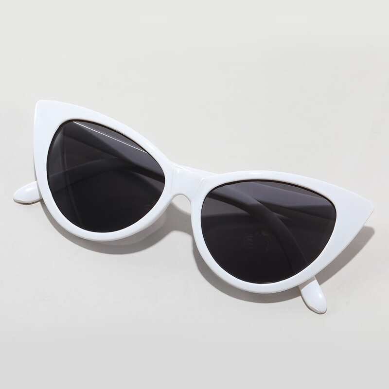 

Cat Eye Sunglasses
