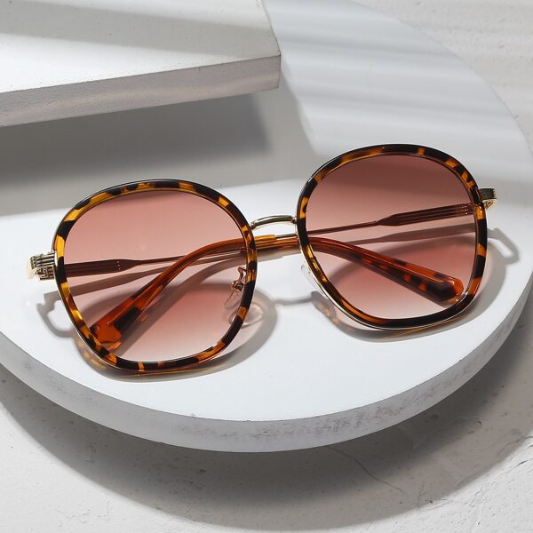 

Tinted Lens Sunglasses
