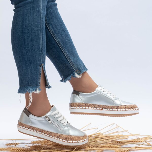 

Metallic Zipper Decor Skate Shoes, Silver