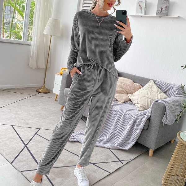 

Drop Shoulder Velvet Lounge Set, Grey