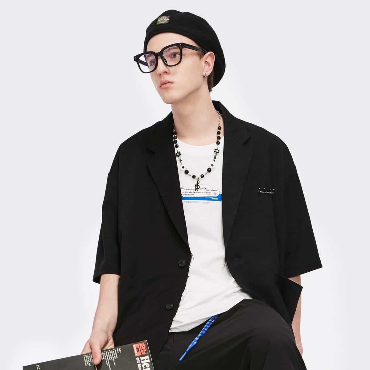 

Guys Patched Detail Single Breasted Blazer, Black
