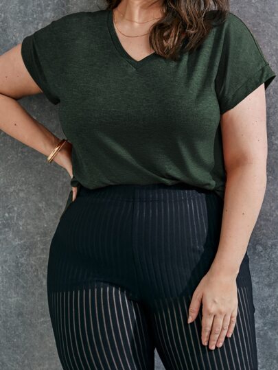 تي شيرت بلون موحد باكمام واسعة مقاس كبير