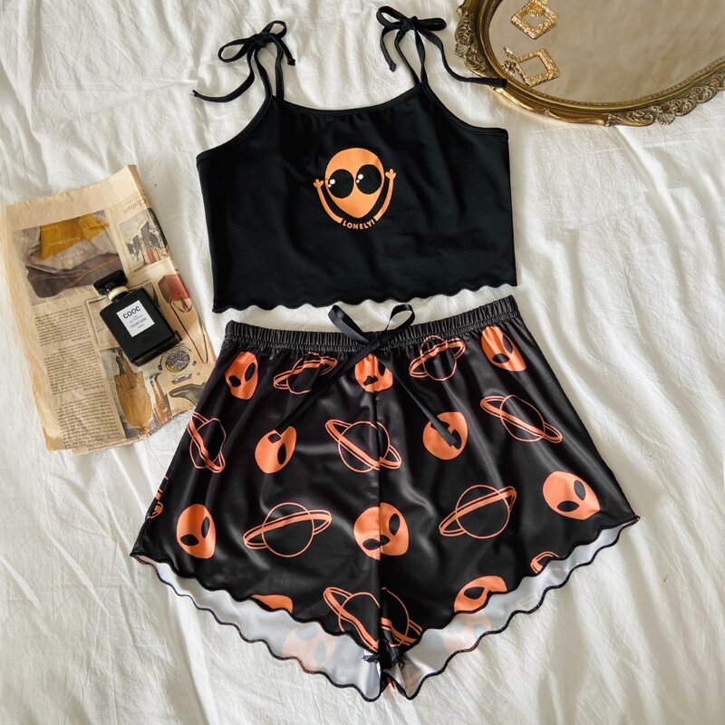 

Alien Print Knot Cami Top With Shorts Pajama Set, Black