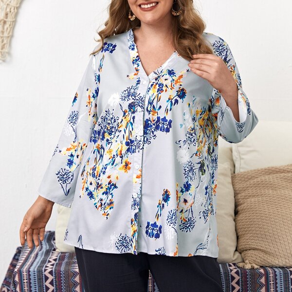 

Plus Floral Print Tunic Blouse, Grey