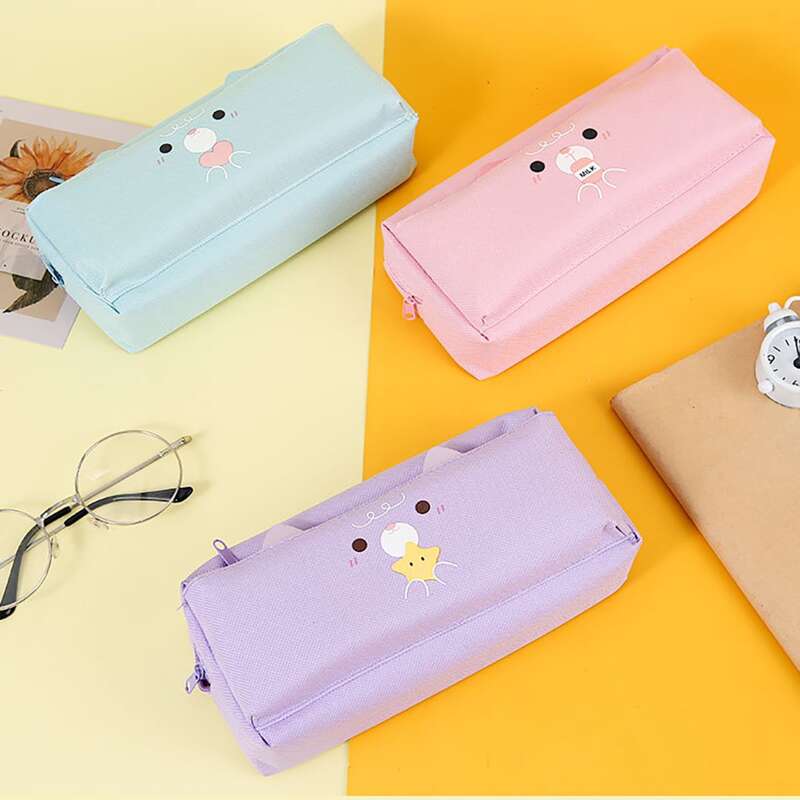 

1pc Cartoon Graphic Random Pencil Case, Multicolor