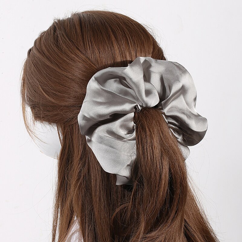 

1pc Oversized Hair Scrunchie, Grey