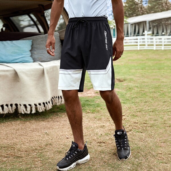 

Men Letter Graphic Contrast Panel Sports Shorts, Black