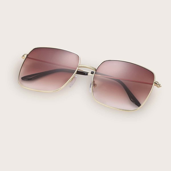 

Square Metal Frame Sunglasses