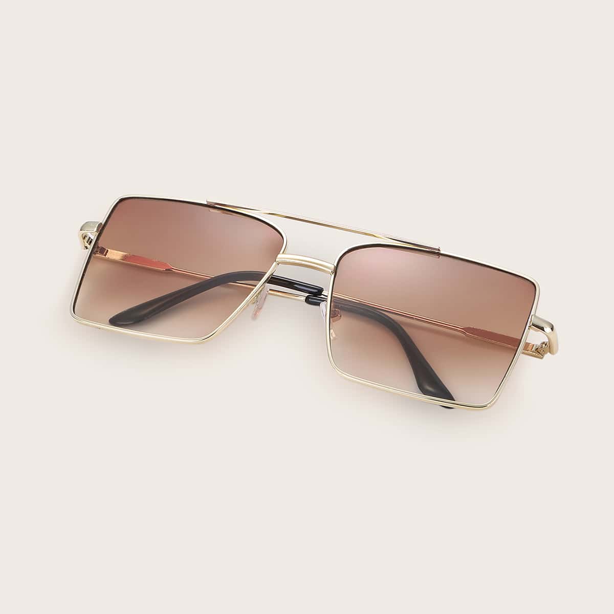 

Square Metal Frame Sunglasses