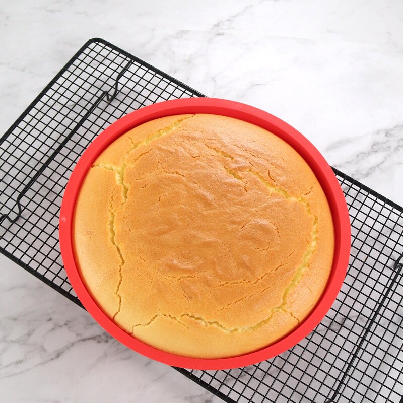 

1pc Silicone Round Cake Mold, Red