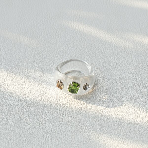 

Zircon Decor Resin Ring, Clear