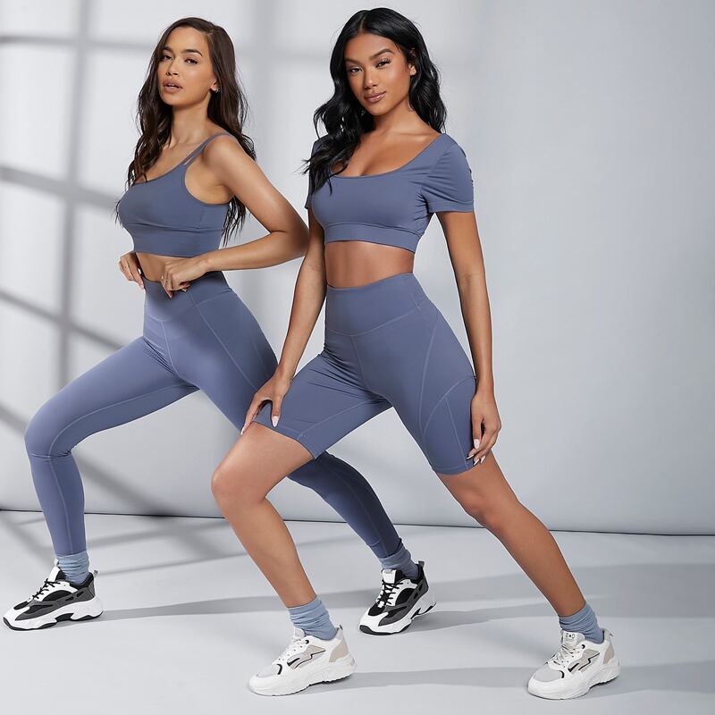 

1PC Scoop Neck Form Fitted Crop Sports Tee, Blue