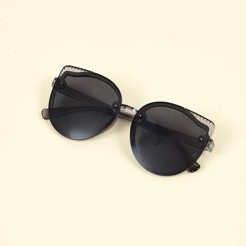 

Cat Eye Sunglasses