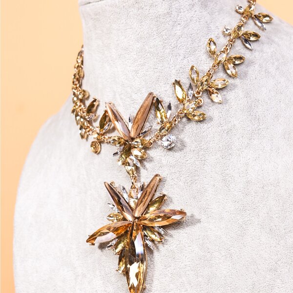 

Rhinestone Decor Necklace, Champagne
