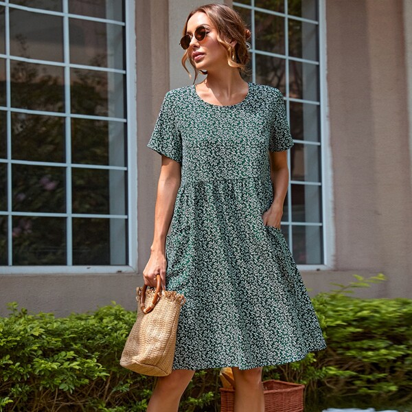 

Ditsy Floral Dual Pockets Babydoll Dress, Dark green