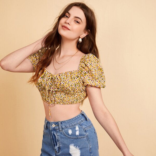 

Puff Sleeve Shirred Detail Ditsy Floral Crop Top, Multicolor