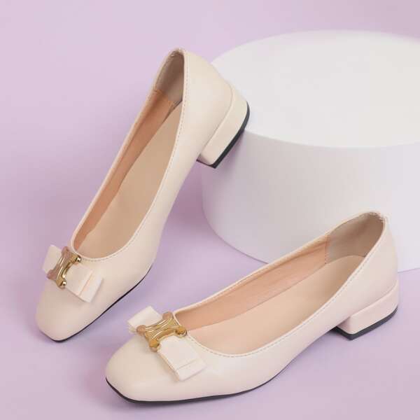 

Minimalist Metal Decor Flats, Beige