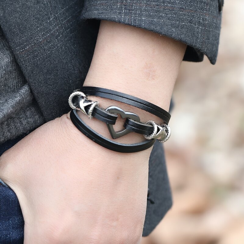 

Guys Heart Decor Bracelet, Black