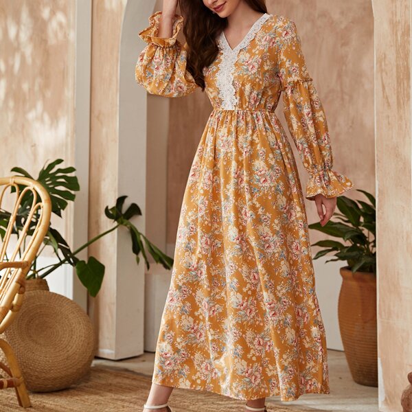 

Floral Contrast Lace Flounce Sleeve A-line Dress, Multicolor