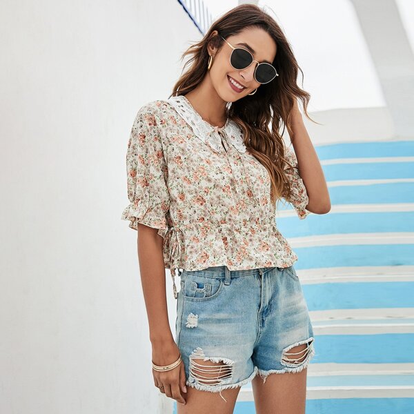 

Ditsy Floral Tie Neck Babydoll Blouse, Multicolor