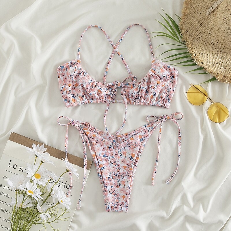 

Ditsy Floral Tie Side Bikini Swimsuit, Baby pink