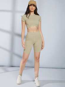 SHEIN 前接縫運動機車短褲 - 卡其色 - 查看 5