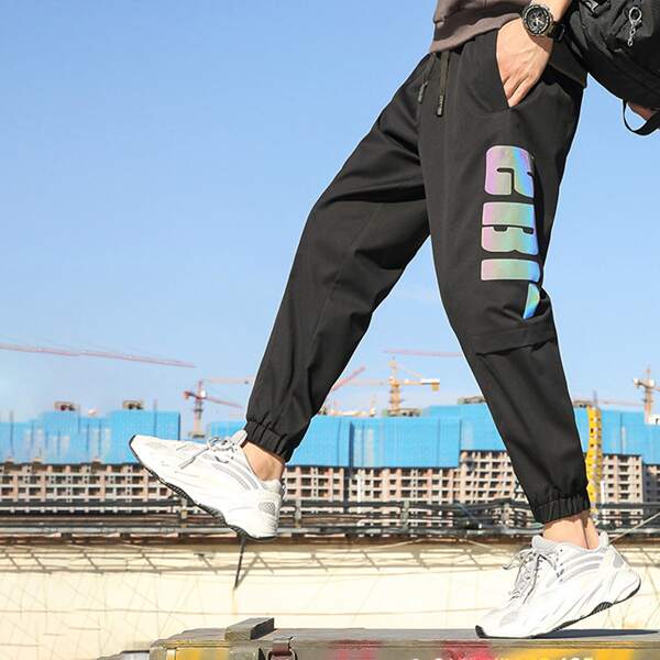 

Men Letter Graphic Tapered Pants, Black