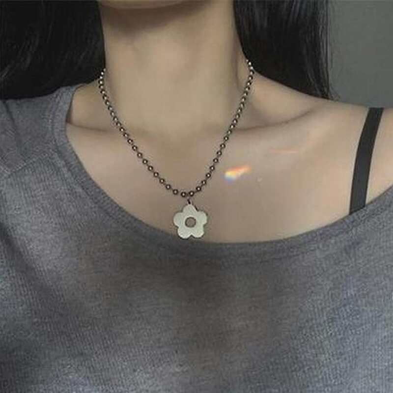 

Floral Pendant Necklace, Silver