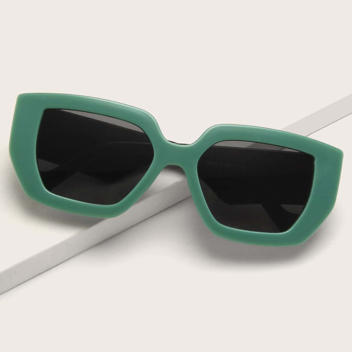 

Acrylic Frame Sunglasses