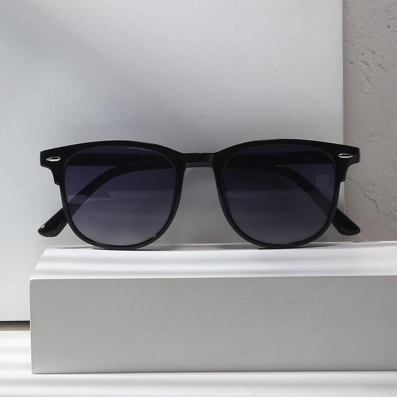 

Acrylic Frame Tinted Lens Sunglasses