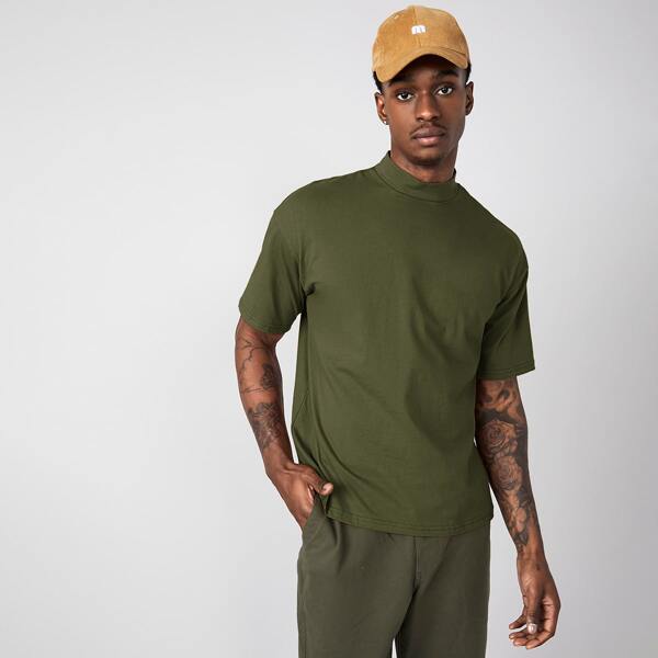 

Men Mock Neck Solid Tee, Army green