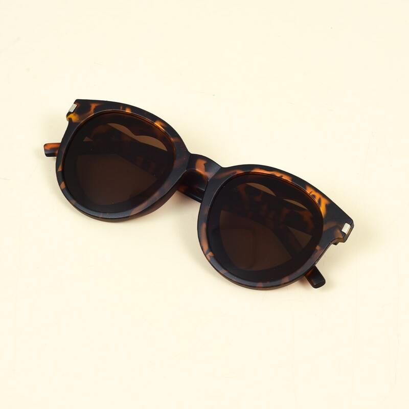 

Round Frame Sunglasses
