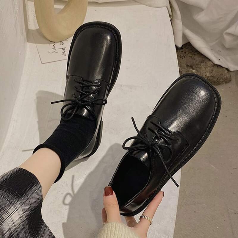 

Square Toe Lace-up Oxford Flats, Black