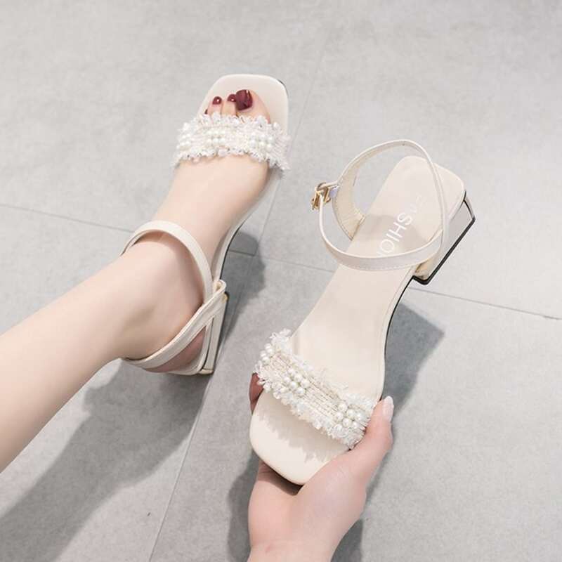 

Faux Pearl Strap Chunky Heeled Sandals, White