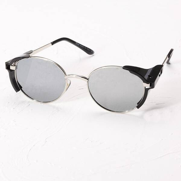 

Metal Frame Sunglasses