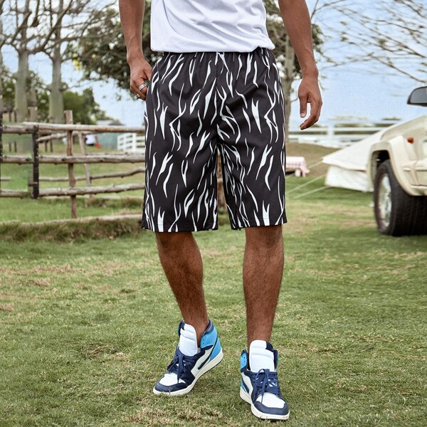 

Men Allover Print Shorts, Black